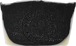 Натуральное мыло с активированным углем, маслом тимьяна и черного тмина - E-Fiore Natural Charcoal Soap With Thyme And Black Cumin — фото N1