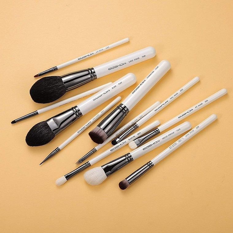 Набор кистей для макияжа - Eigshow Beauty Makeup Brush Master Bright Silver — фото N5