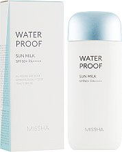 Сонцезахисне водостійке молочко - Missha All-around Water Proof Sun Milk SPF50+/PA+++ — фото N1