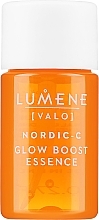 ПОДАРОК! Укрепляющая и подтягивающая сыворотка для лица - Lumene Valo Nordic-C Glow Boost Essence Hyaluronitiiviste (мини) — фото N2