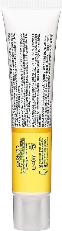 Легкий дневной флюид для лица - Garnier Skin Naturals Vitamin C Daily UV Brightenning Fluid SPF50+ — фото N2