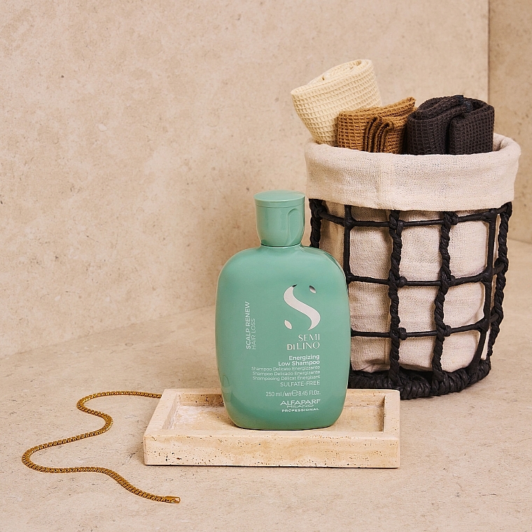 Шампунь відновлювальний для зміцнення волосся - Alfaparf Semi Di Lino Scalp Renew Energizing Low Shampoo — фото N6