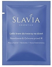 Парфумерія, косметика Легкий денний крем для обличчя - Slavia Cosmetics (пробник)