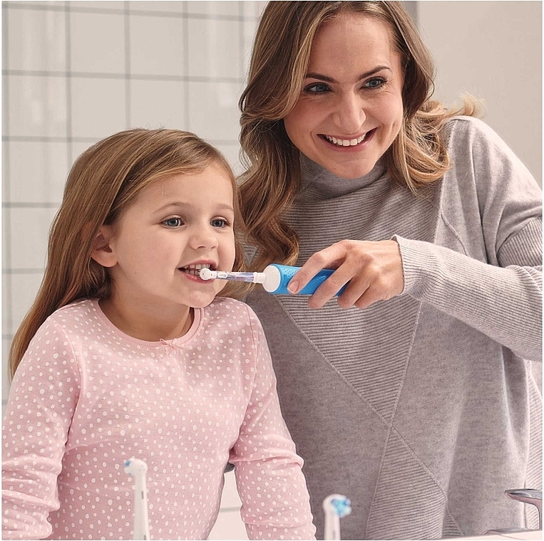 Сменная насадка для электрической зубной щетки, 2 шт. - Oral-B Kids Frozen II — фото N8