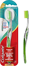 Зубна щітка "Шовкові нитки", м'яка, зелена - Colgate Slim Soft Advanced — фото N1