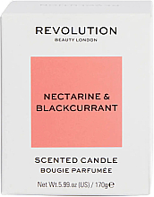 Ароматична свічка «Нектарин і чорна смородина» - Makeup Revolution Nectarine & Blackcurrant Scented Candle — фото N2