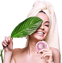 Смарт-маска UFO mini для всіх типів шкіри обличчя - Foreo UFO mini Smart Mask Treatment Device for Facial Treatment At-Home, Pearl Pink — фото N4