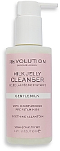 Духи, Парфюмерия, косметика Очищающее молочко для лица - Revolution Skincare Gentle Milk Jelly Cleanser