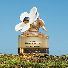 Marc Jacobs Daisy Eau So Intense - Парфюмированная вода — фото N4