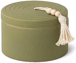 Парфумерія, косметика Ароматична свічка в банці, світло-зелена - Paddywax Cypress & Fir Ceramic Candle With Lid & Beaded Hang Tag Sage Green