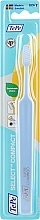 Зубна щітка Select Compact Soft, м'яка, світло-блакитна - TePe Comfort Toothbrush — фото N1