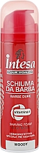 Духи, Парфюмерия, косметика УЦЕНКА Пена для бритья c витамином Е - Intesa Classic Red Shaving Tough Beards *