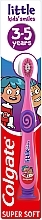Духи, Парфюмерия, косметика Детская зубная щетка, 3-5 лет, синяя, розовая - Colgate Little Kids Smiles