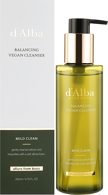 Балансирующее мягкое средство для умывания - D'Alba Balancing Vegan Cleanser Mild Clean — фото N2