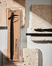 Пензлик-щіточка для брів - Catrice Duo Eyebrow Defining Brush — фото N4