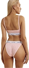 Комплект белья для женщин "Bralette Tangas", топ + трусики-танга, нежно-розовый - Apriori Be Youself — фото N2