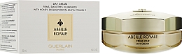 Дневной крем - Guerlain Abeille Royale Day Cream Firms Smoothes & Illuminates — фото N2