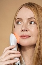 Мультифункциональное устройство - Praimy Bloom Photon Skin Therapy Beauty Device — фото N2