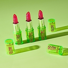 Помада для губ - Essence Lipstick Electric Glow Color Changing  — фото N11