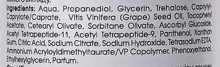 Антиоксидантна пептидна сироватка з вітаміном С - Hillary Antioxidant Age Reverse Serum 30+ — фото N6