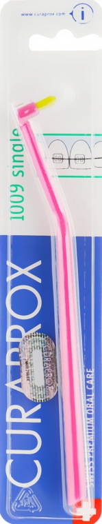 Монопучкова зубна щітка "Single CS 1009", малинова - Curaprox — фото N1