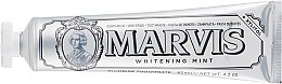 ПОДАРУНОК! Зубна паста відбілювальна "М'ята" - Marvis Whitening Mint Toothpaste (міні) — фото N1