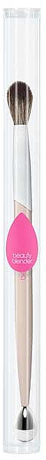 Кисть для теней с освежающим валиком - Beautyblender High Roller Shadow Brush With Refreshing Roller — фото N1