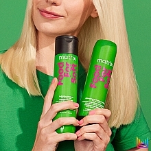 Кондиционер для увлажнения и облегчения расчесывания волос - Matrix Food For Soft Detangling Hydrating Conditioner — фото N10