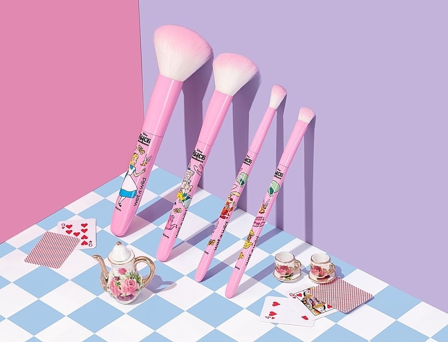 Набір пензлів для макіяжу, 4 шт. - Wet N Wild Alice in Wonderland Mad Tea Party 4-Piece Makeup Brush Set — фото N5