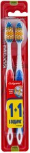 Парфумерія, косметика Зубна щітка - Colgate Classic Plus Medium Toothbrush