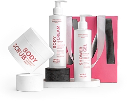 Подарочный набор «Глубокое увлажнение» в розовом пакете - Marie Fresh Cosmetics Deep Moisturizing (b/scrub/300 ml + b/cr/250 ml + sh/gel/250 ml) — фото N1