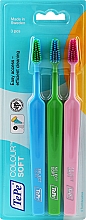 Парфумерія, косметика Набір зубних щіток, 3 шт., синьо-зелена + зелено-блакитна + рожева - TePe Colour Soft