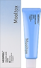 Крем для повышения эластичности кожи лица - MEDIPEEL Hyaluron Layer Cream Mooltox  — фото N2