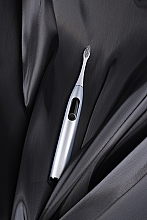 Розумна зубна щітка Oclean X Pro Digital Silver, 2 насадки - Oclean X Pro Digital Electric Toothbrush Glamour Silver — фото N10