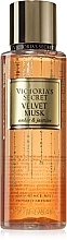 Духи, Парфюмерия, косметика Парфюмированный спрей для тела - Victoria's Secret Velvet Musk Fragrance Mist 