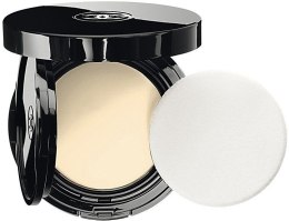 Духи, Парфюмерия, косметика РАСПРОДАЖА Компактный тональный крем - Chanel Vitalumiere Aqua Fresh and Hydrating Cream Compact Makeup