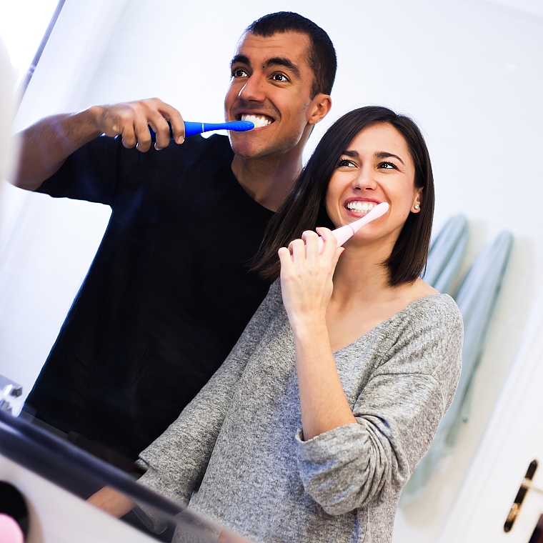 Электрическая зубная щетка FOREO ISSA 2, Cobalt Blue - Foreo ISSA 2 Electric Sonic Toothbrush, Cobalt Blue — фото N5