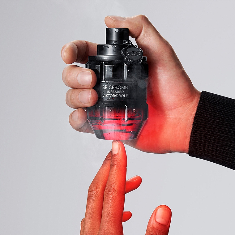 Viktor & Rolf Spicebomb Infrared Pour Homme Eau De Toilette - Туалетна вода — фото N4