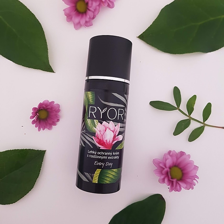 Защитный легкий крем с растительными экстрактами - Ryor Every Day  — фото N4
