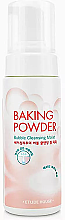 Парфумерія, косметика Зволожувальна пінка для вмивання - Etude House Baking Powder Bubble Cleansing Moist