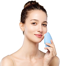 Девайс для очищення і антивікового масажу обличчя LUNA 3 для комбінованої шкіри - Foreo LUNA 3 Sonic Facial Cleanser and Anti-Aging Massager for Combination Skin — фото N4