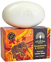 Духи, Парфюмерия, косметика Мыло "Сандаловое дерево и амбра" - The English Soap Company Travel Sandalwood & Amber Mini Soap