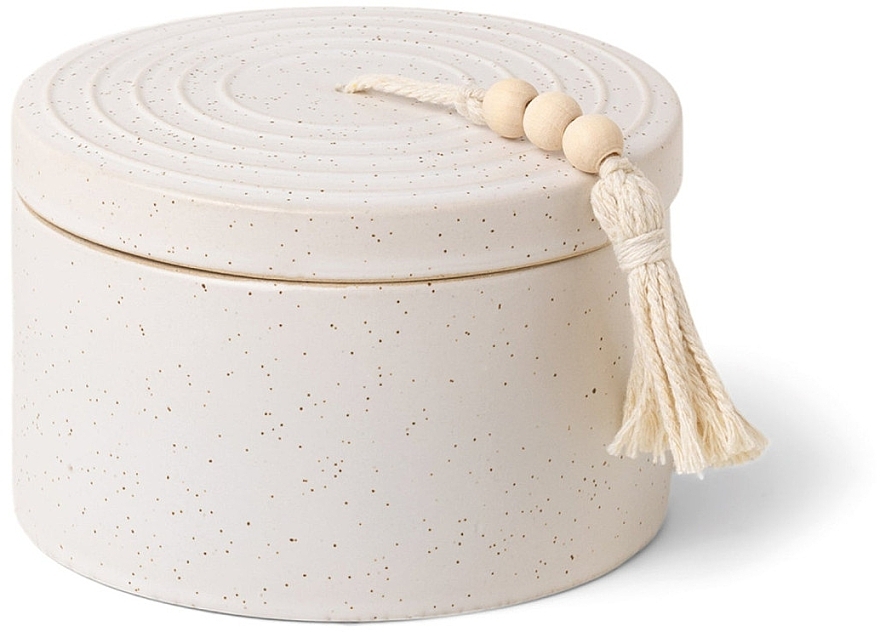 Ароматична свічка в банці, біла в крапочку - Paddywax Cypress & Fir Ceramic Candle With Lid & Beaded Hang Tag White Speckled — фото N1