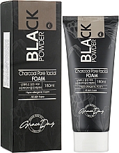 Пенка для умывания лица, с черным углем - Grace Day Black Powder Charcoal Pore Facial Foam — фото N2