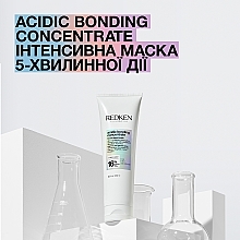 Інтенсивна маска 5-хвилинної дії для догляду за хімічно обробленим та пошкодженим волоссям - Redken Acidic Bonding Concentrate 5-Min Liquid Mask — фото N3