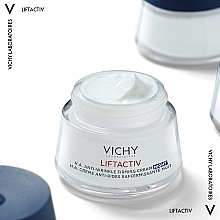 Нічний розгладжувальний крем з гіалуроновою кислотою для корекції зморшок шкіри обличчя - Vichy LiftActiv H. A. — фото N7