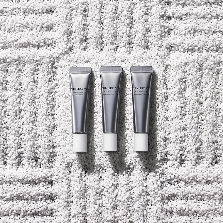 Крем для шкіри навколо очей чоловічий - Shiseido Total Revitalizer Eye — фото N4