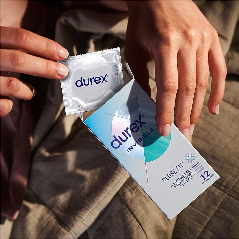 Презервативи латексні з силіконовою змазкою ультратонкі, 12 шт - Durex Invisible — фото N6