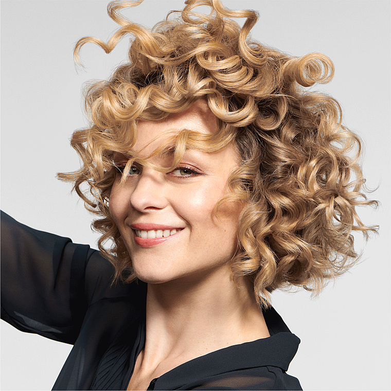 Бальзам-ополаскиватель "Биология волос" для тусклых и непослушных волос - Pantene Pro-V Hair Biology De-Frizz & Illuminate Conditioner — фото N5