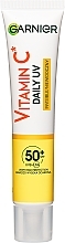 Духи, Парфюмерия, косметика Легкий дневной флюид для лица - Garnier Skin Naturals Vitamin C Daily UV Brightenning Fluid SPF50+
